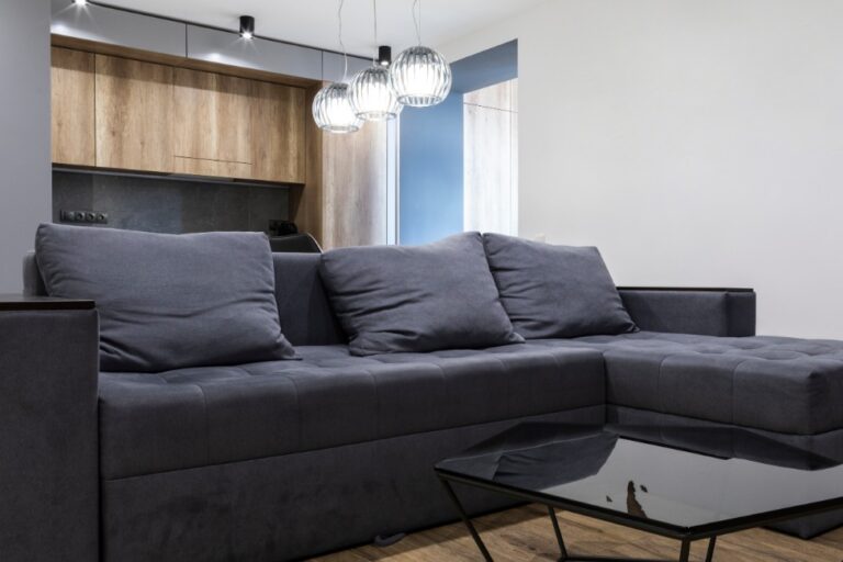 Divano con penisola o chaise-longue quale scegliere